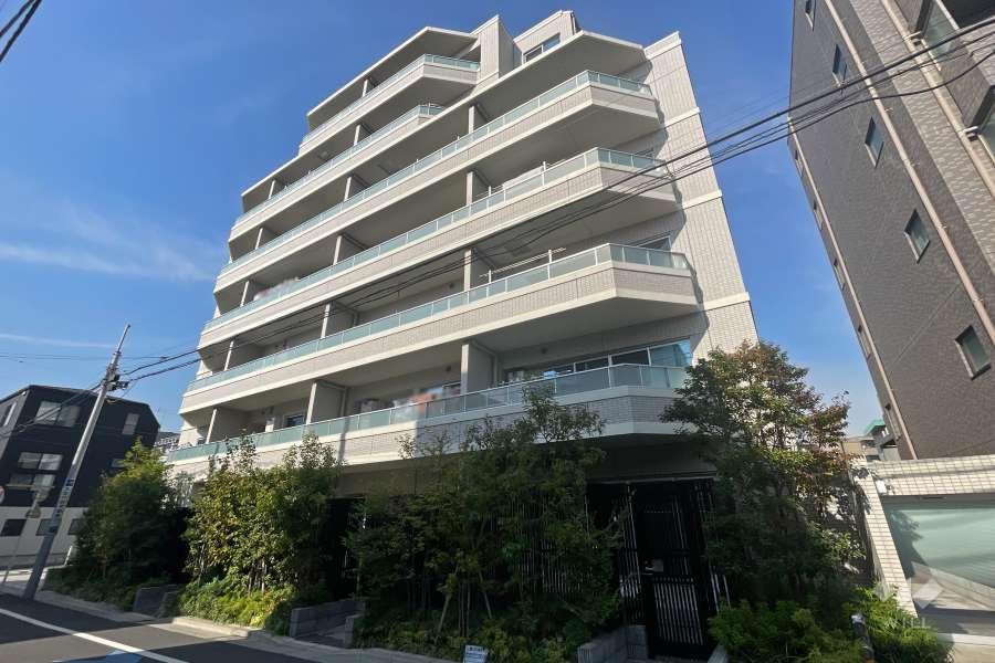 ライオンズ蒲田レジデンスの外観（南東側から）