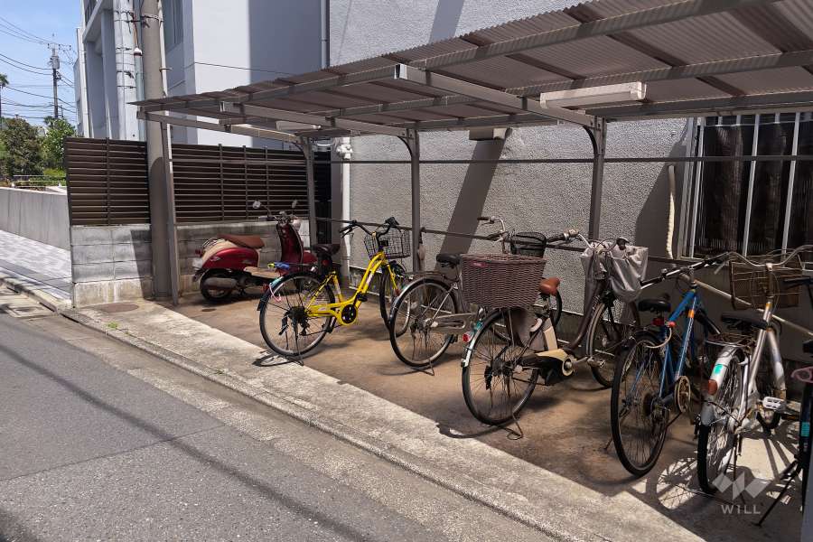 駐輪場、バイク置場