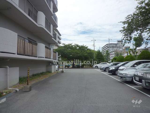 敷地内駐車場（屋外平面式）