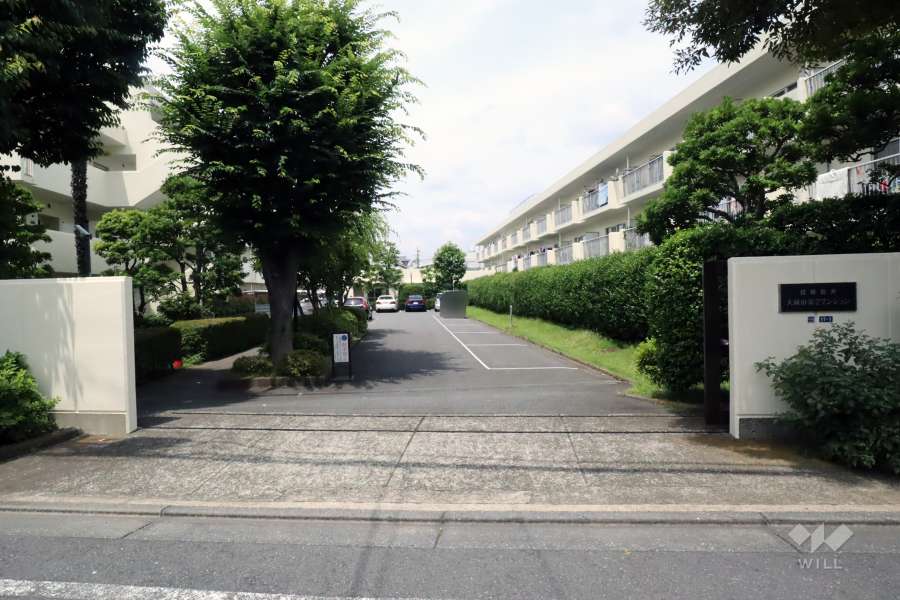 駐車場の出入り口