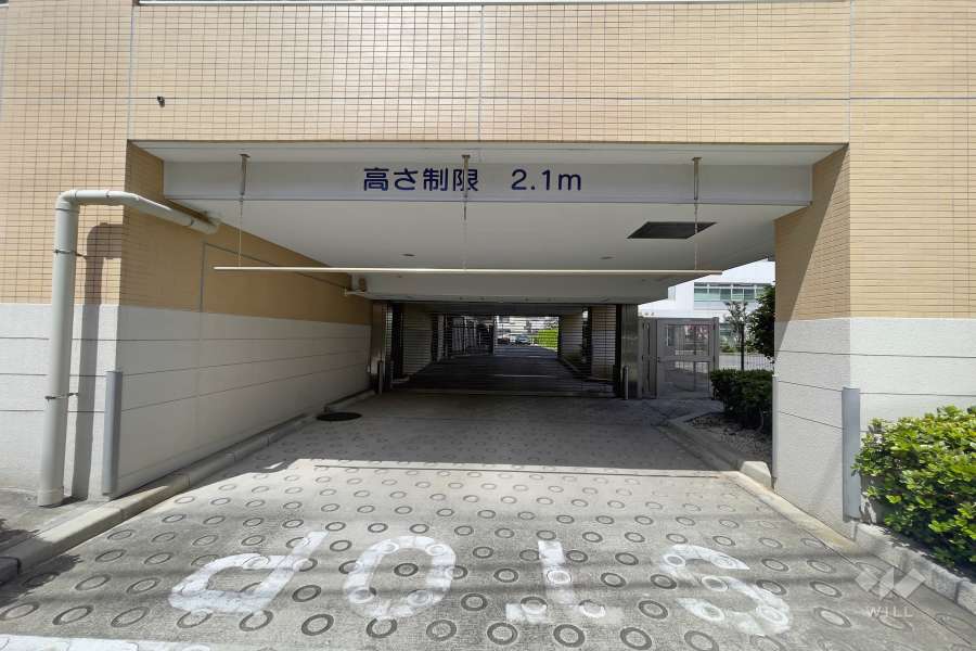 駐車場の出入り口