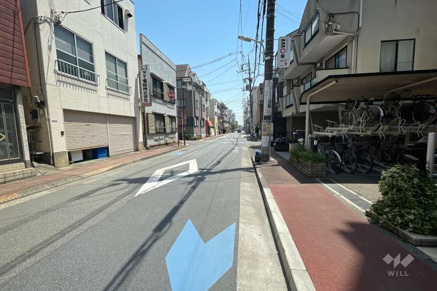 敷地北側の前面道路　