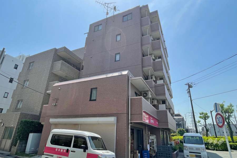 ロイヤルガーデン千鳥町の外観（北西側から）