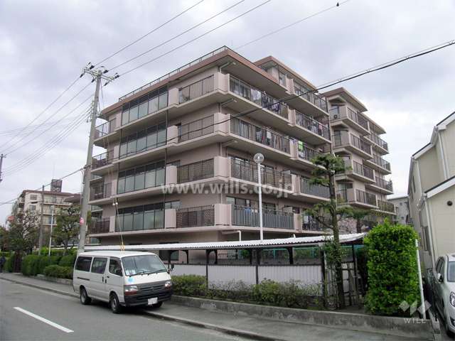 マンハイム甲子園の外観（西側から）