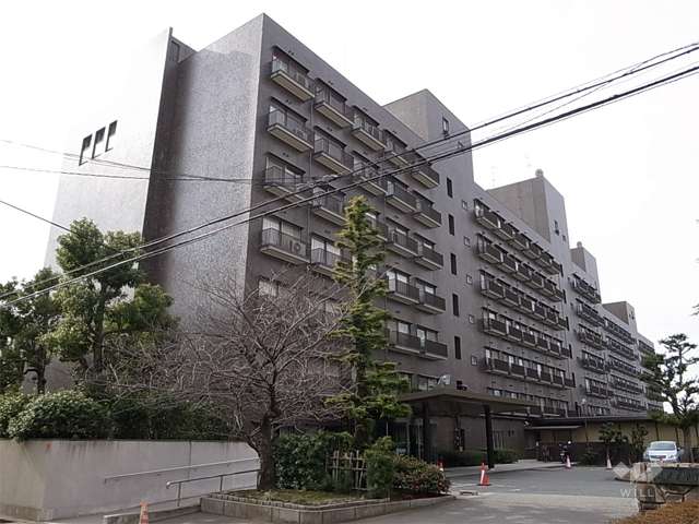 メゾン甲子園の外観（北東側から）　南棟