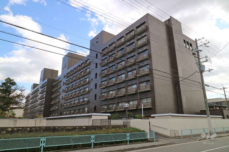 メゾン甲子園の外観（北西側から）