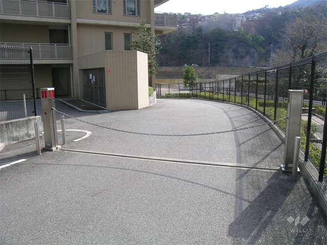 駐車場入口