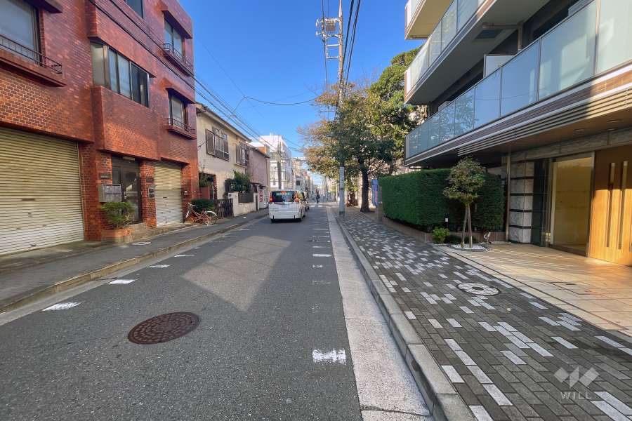 敷地南側前面道路