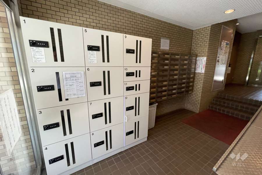 宅配ボックスと共用ポスト