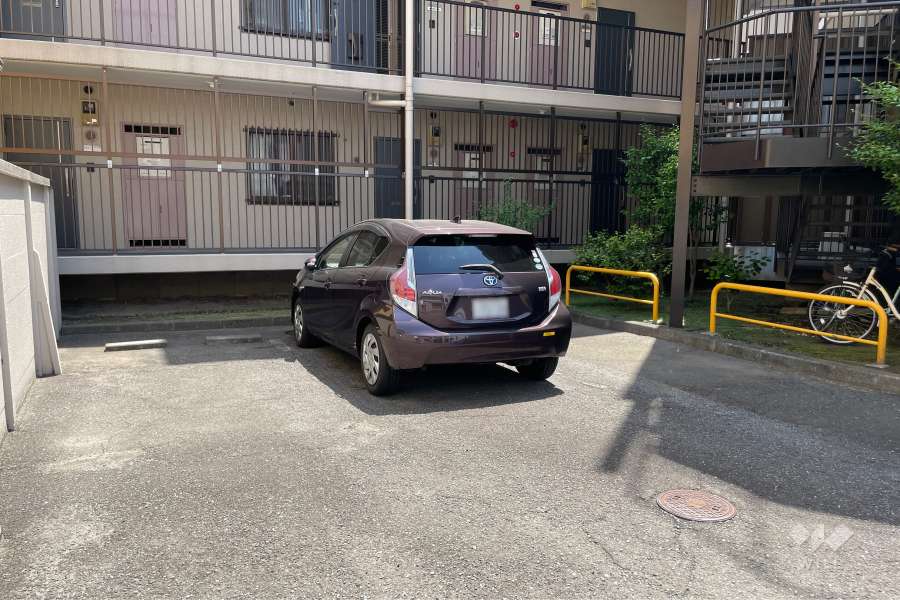 敷地内駐車場（屋外平面式）