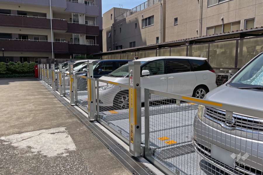 敷地内駐車場（屋外機械式）