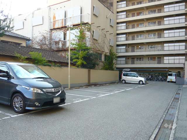 敷地内駐車場（平面式）