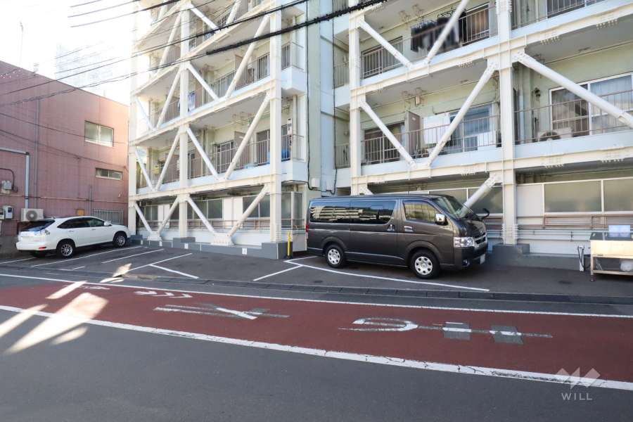 敷地内駐車場（屋外平面式）