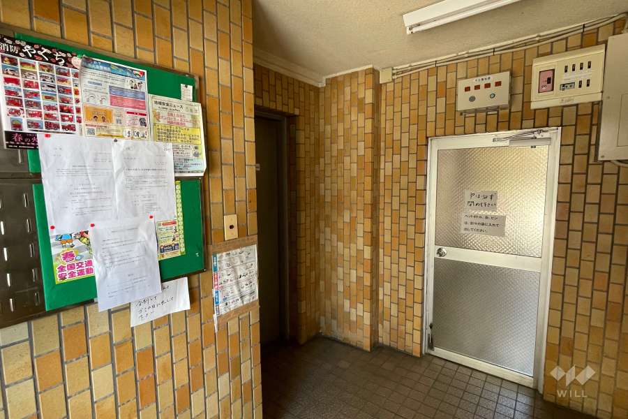 エントランス内