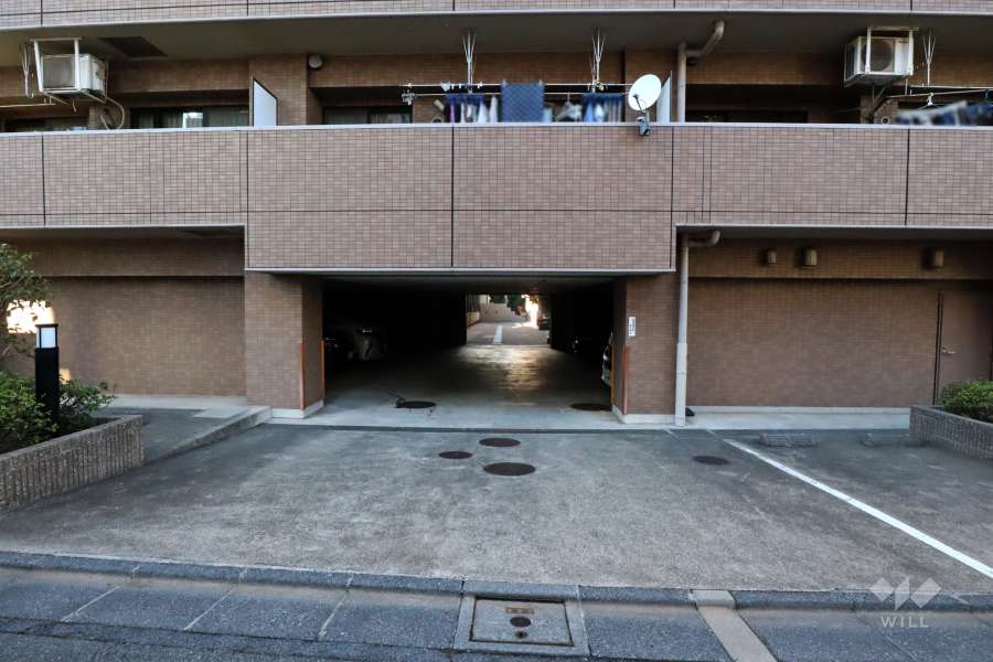 駐車場の出入り口