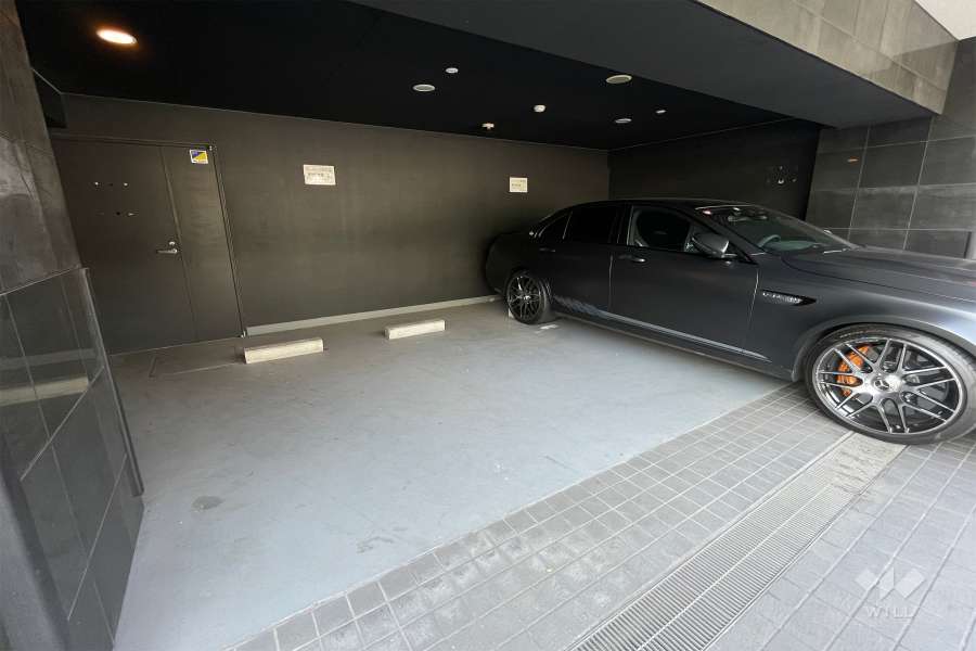 敷地内駐車場（屋内平面式）