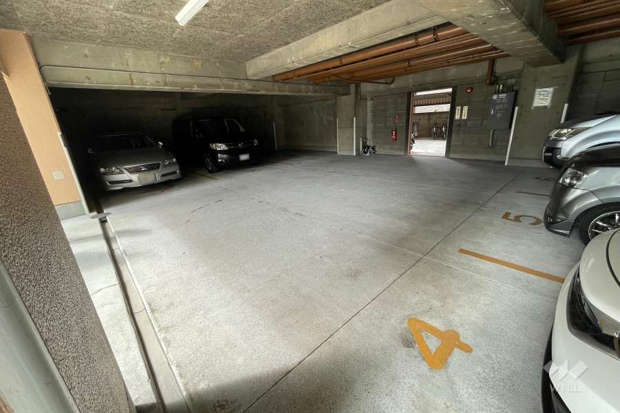 敷地内駐車場（屋内平面式）