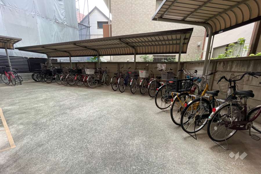 駐輪場（屋根付き）
