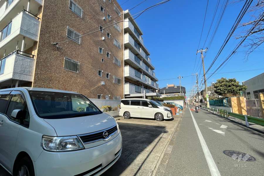 敷地内駐車場（屋外平面式）