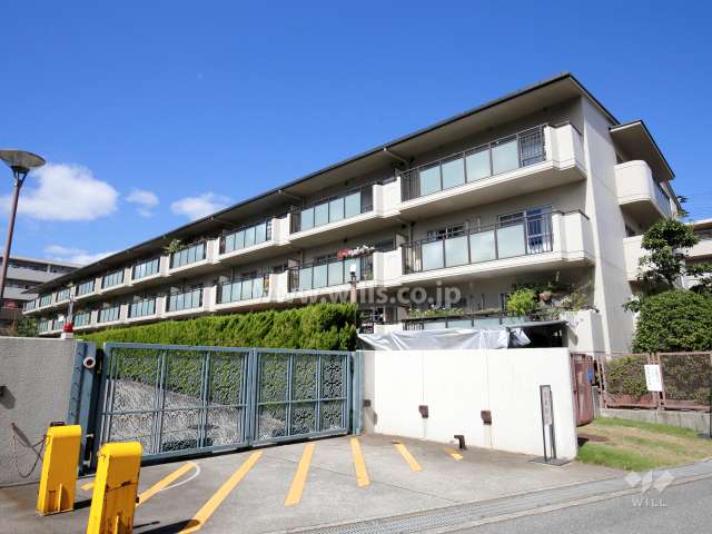 ローズハイツ西宮仁川1号棟の外観（南東側から）