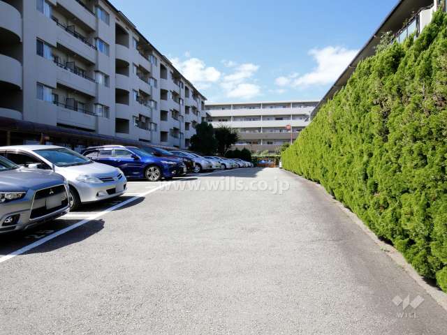 敷地内駐車場（屋外平面式）