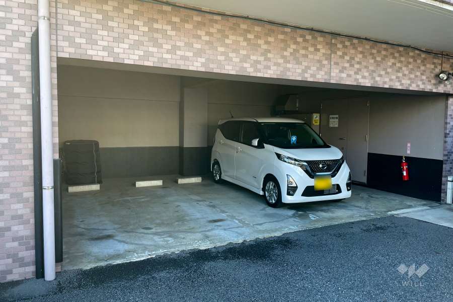 敷地内駐車場（屋内平面式）