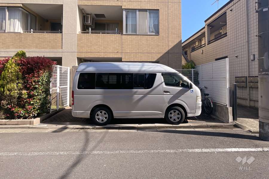 敷地内駐車場（屋外平面式）