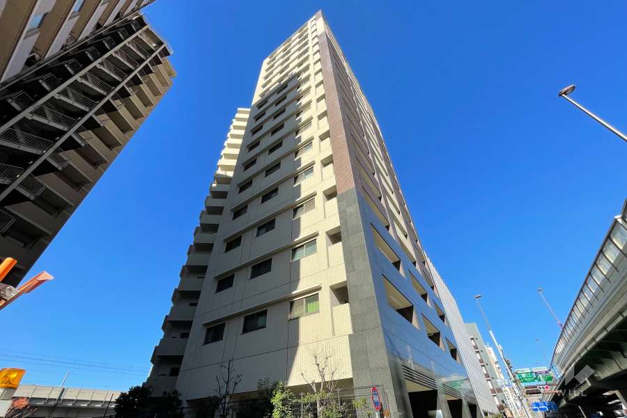レーベンリヴァーレイオザ東京の外観（南東側から）
