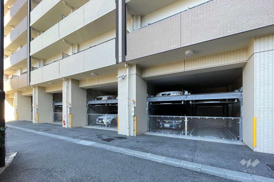 敷地内駐車場（屋内機械式）