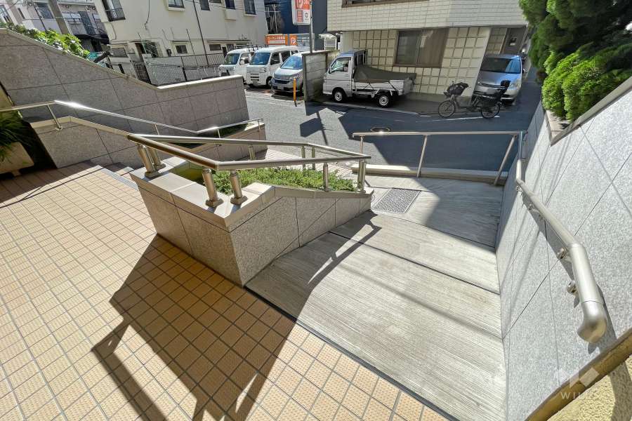 エントランスアプローチ