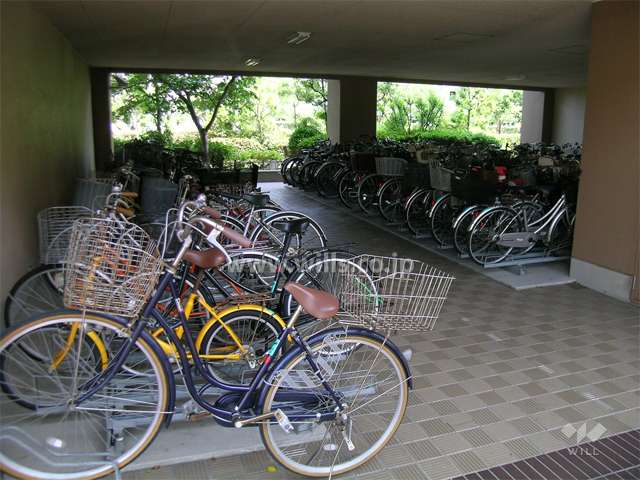 1階部分にある駐輪場