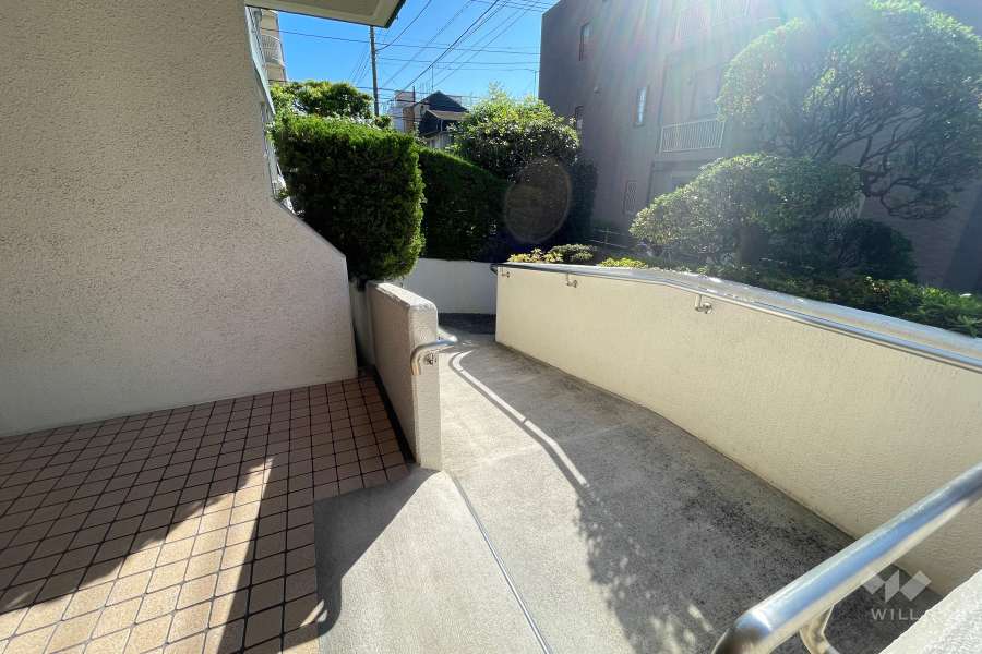 エントランスアプローチ