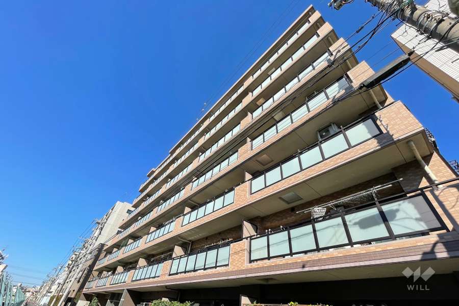 グランイーグルリバーサイド大森の外観（南東側から）