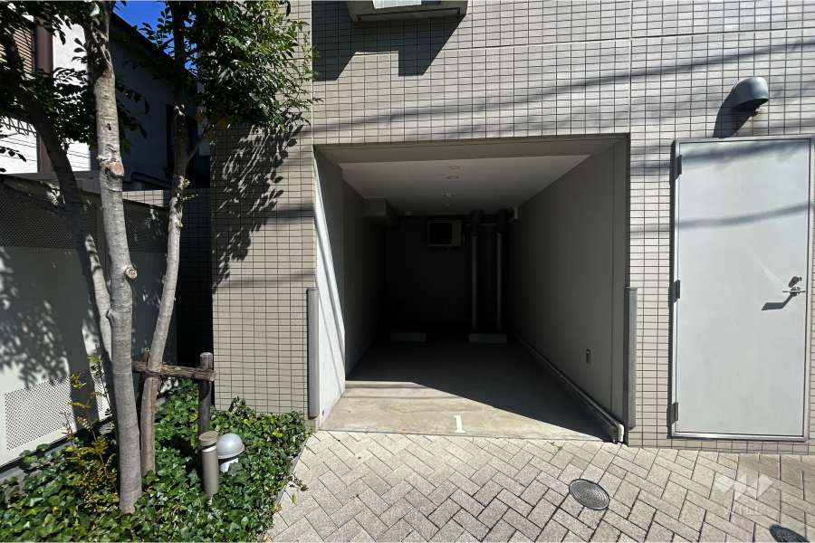敷地内駐車場（屋内平面式）