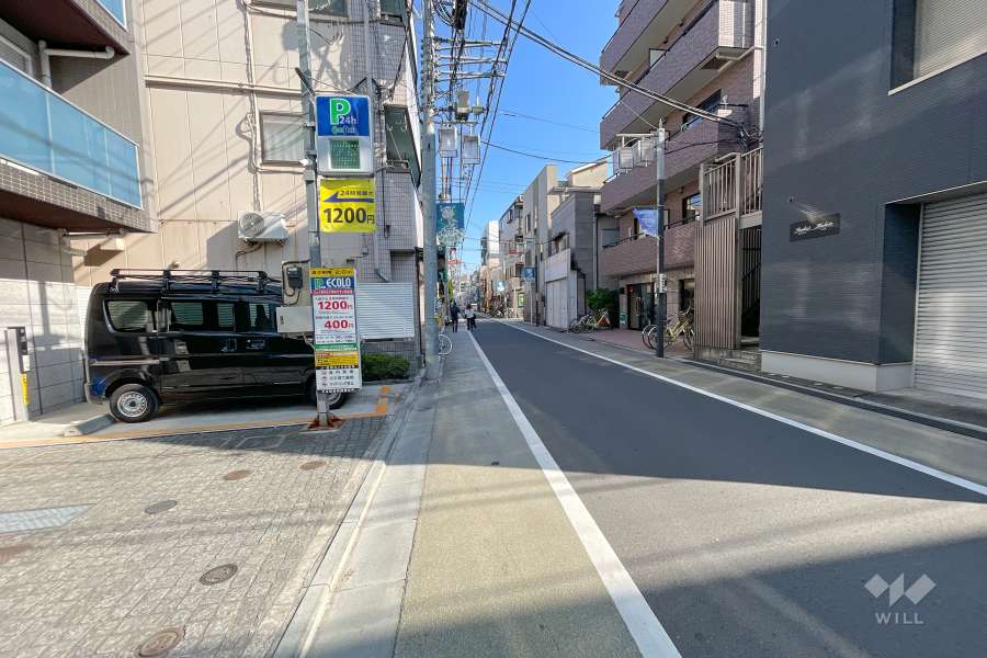 敷地南側の前面道路　