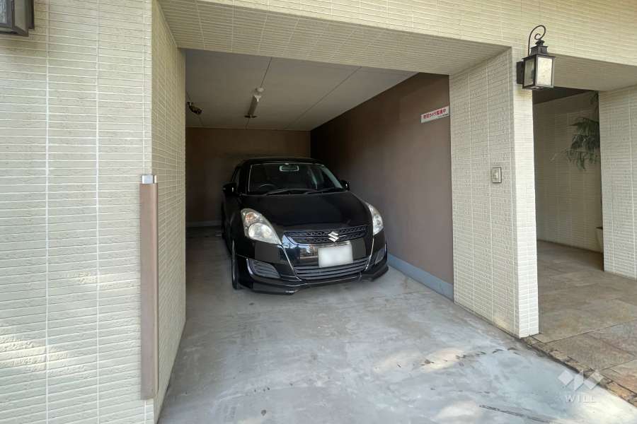 敷地内駐車場（屋内平面式）