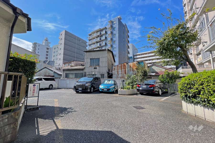 敷地内駐車場（屋外平面式）