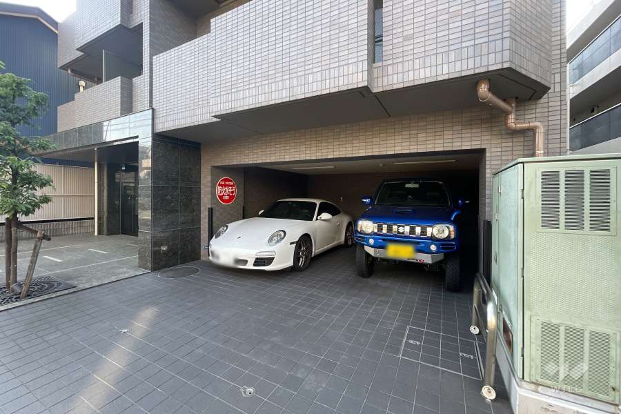 敷地内駐車場（屋内平面式）