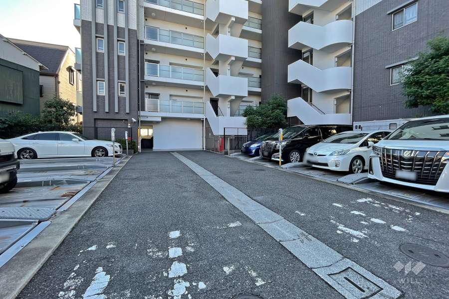 敷地内駐車場（屋外平面式）