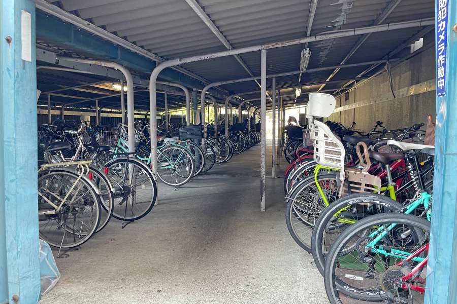 駐輪場（屋根付き）