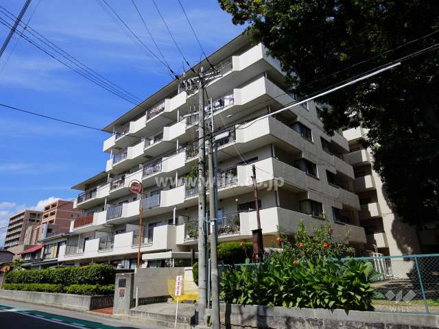 ルモン上甲子園の外観（南東側から）