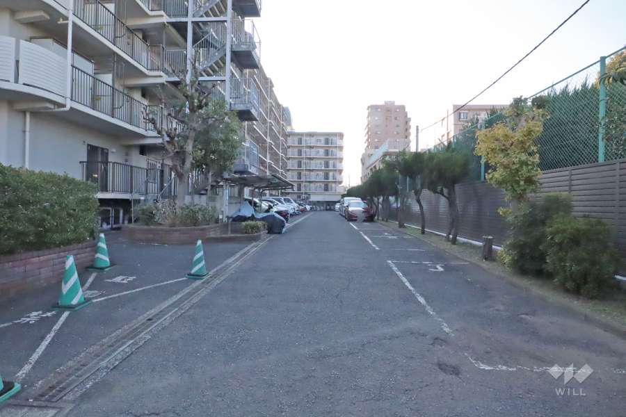 敷地内駐車場（屋外平面式）