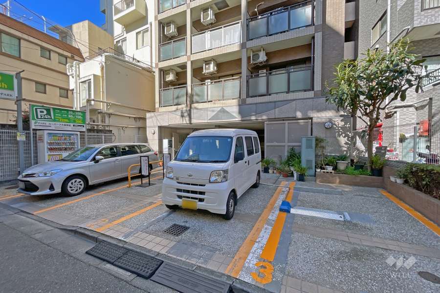 敷地内のコインパーキング