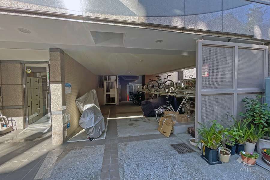 屋内に設けられた駐輪場