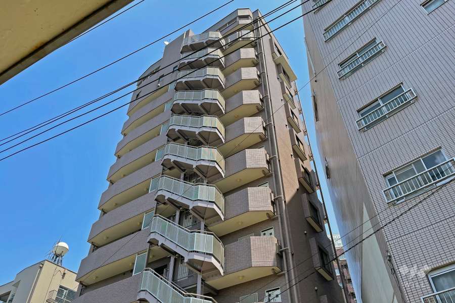 プレールアイディ大森２の外観（南西側から）