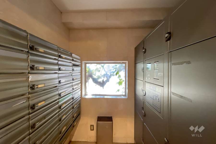 宅配ボックスと共用ポスト