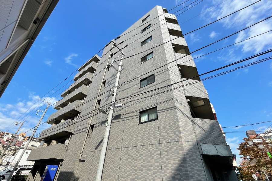 ルーブル大森参番館の外観（南側から）　　