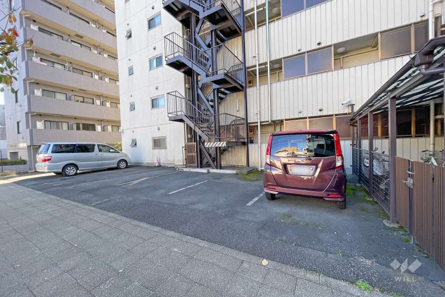 敷地内駐車場（屋内平面式）