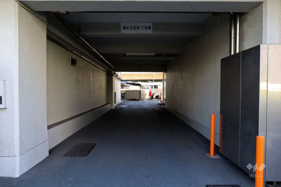 駐車場の出入り口