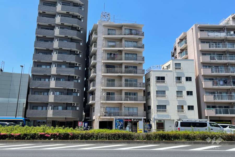 世紀コーポ平和島の外観（東側から）